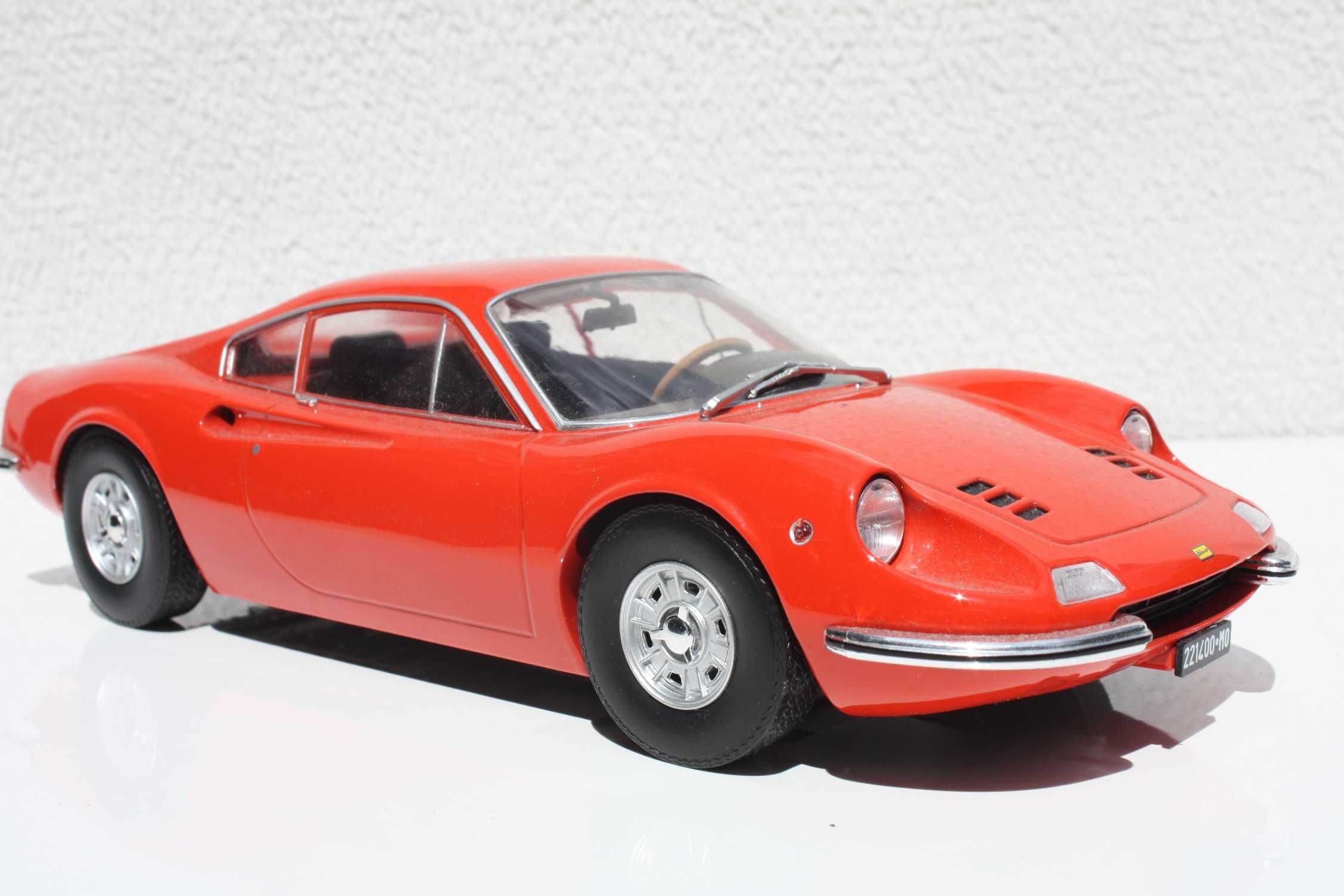 Ferrari Dino 246 Gt (1969) 1:18