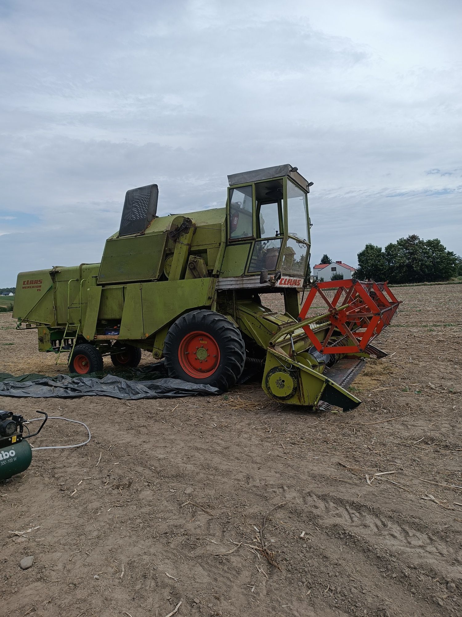 Kombajn zbożowy Claas mercator 75