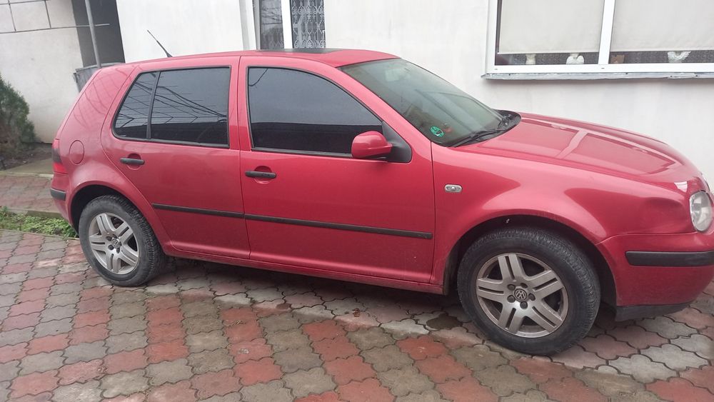 Гольф 4 .Автомат1.6 бензин.
