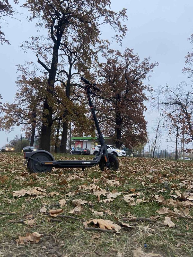 Електросамокат ninrbot f2 plus в гарному стані