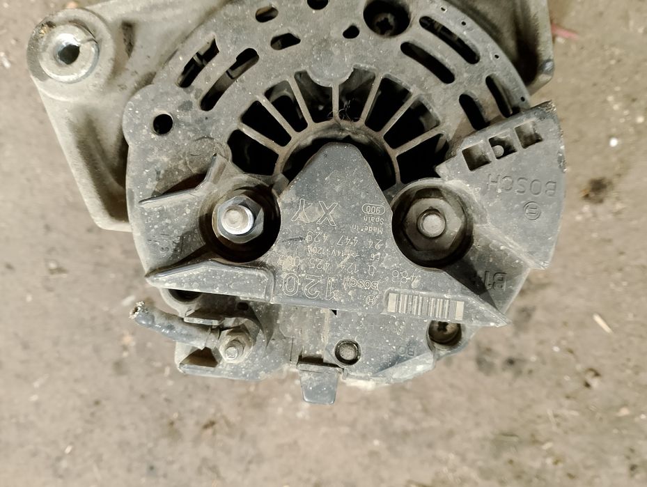 Alternator opel astra h 1.6 Meriva Zafira