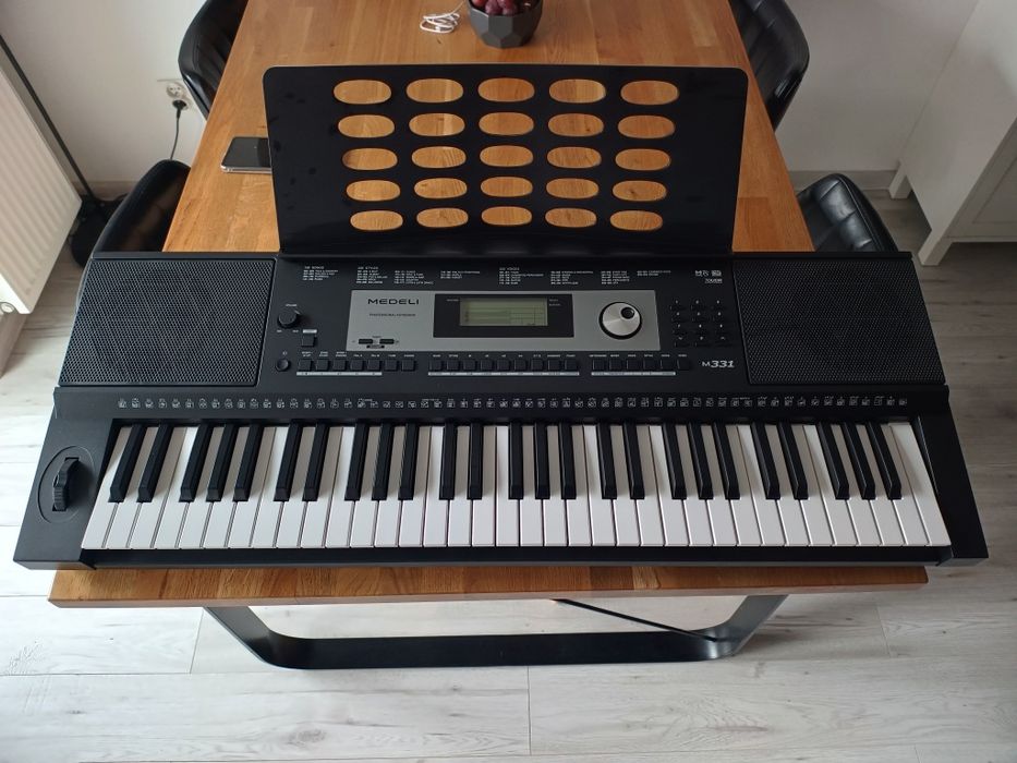 Keyboard medeli m331 stan jak nowy