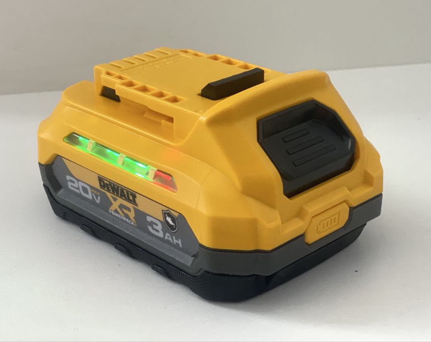 Акумулятор Dewalt PowerPack XR 18v/20v Tabless  3ah (3000mah)