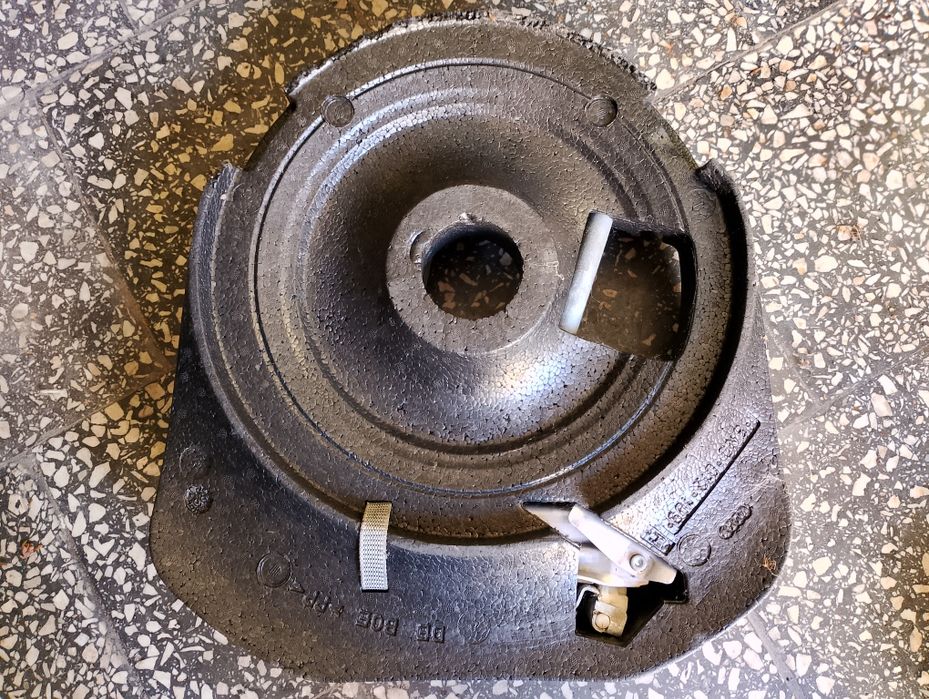 Zestaw naprawczy Audi Tt 8n lewarek ucho holownicze.