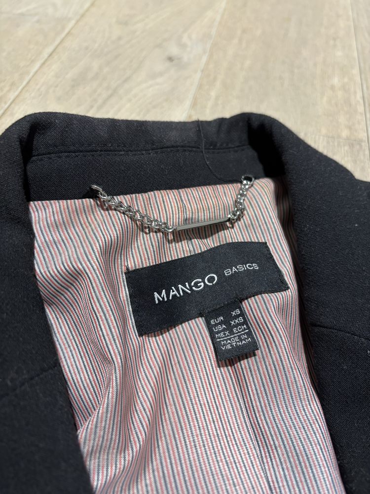 Mango marynarka XS czarna ze złotymi guzikami