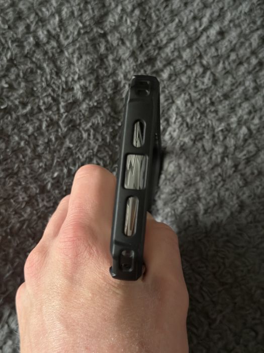 Etui Urban Armor Gear do iPhone 15 Plus