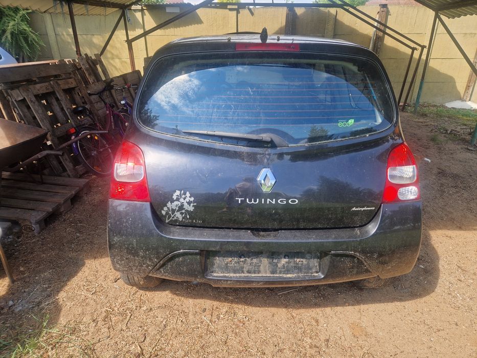 Renault Twingo II klapa lampa zderzak kod lak. NV676