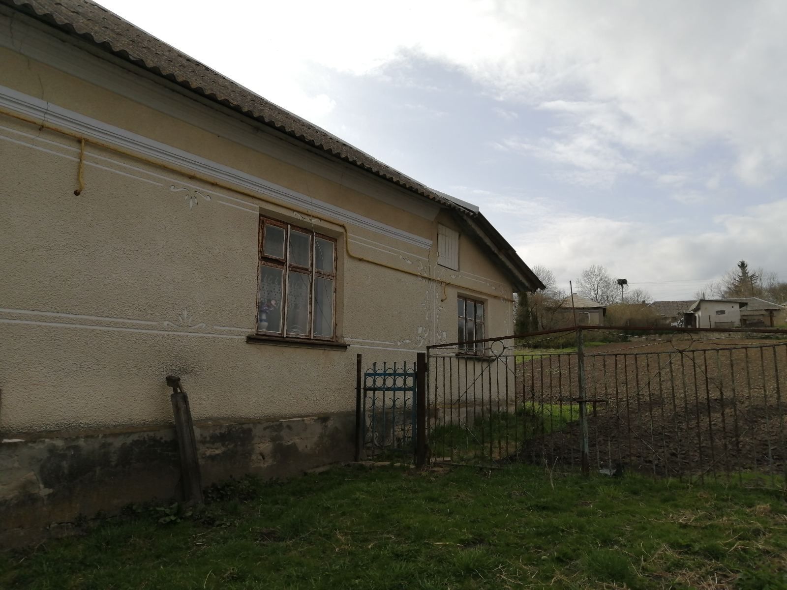 продам будинок в с.Остальці.