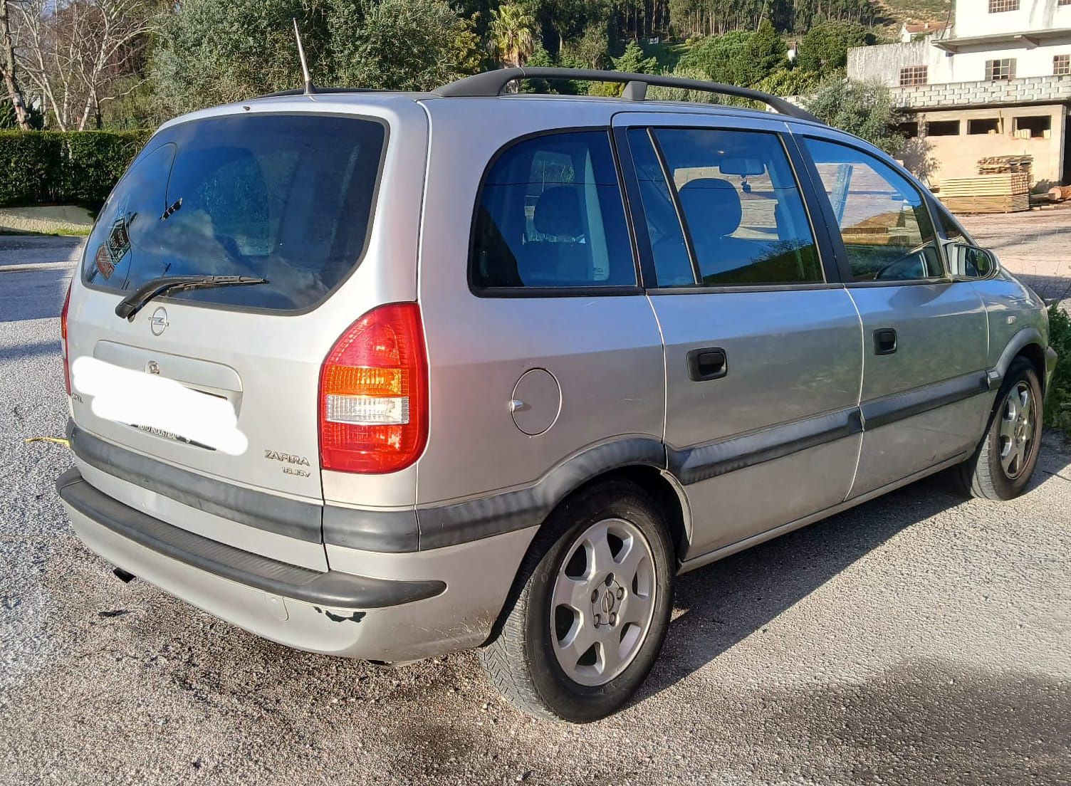 Vendo carrinha opel zafira ano 99 muito estimada