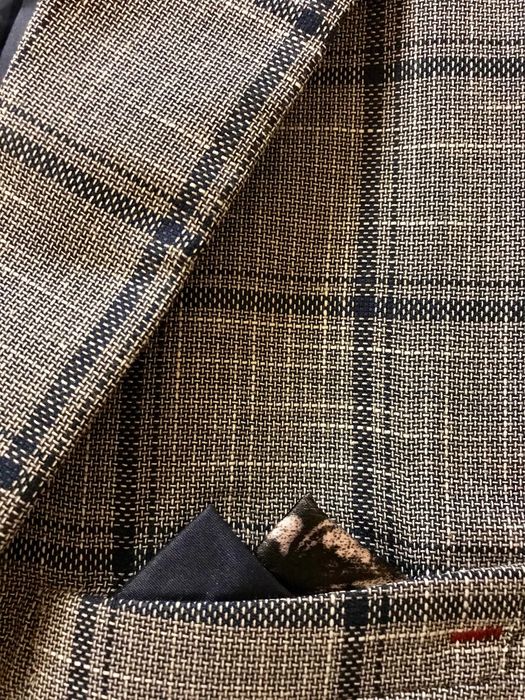 Стильний чоловічий піджак від VICTOR ENZO