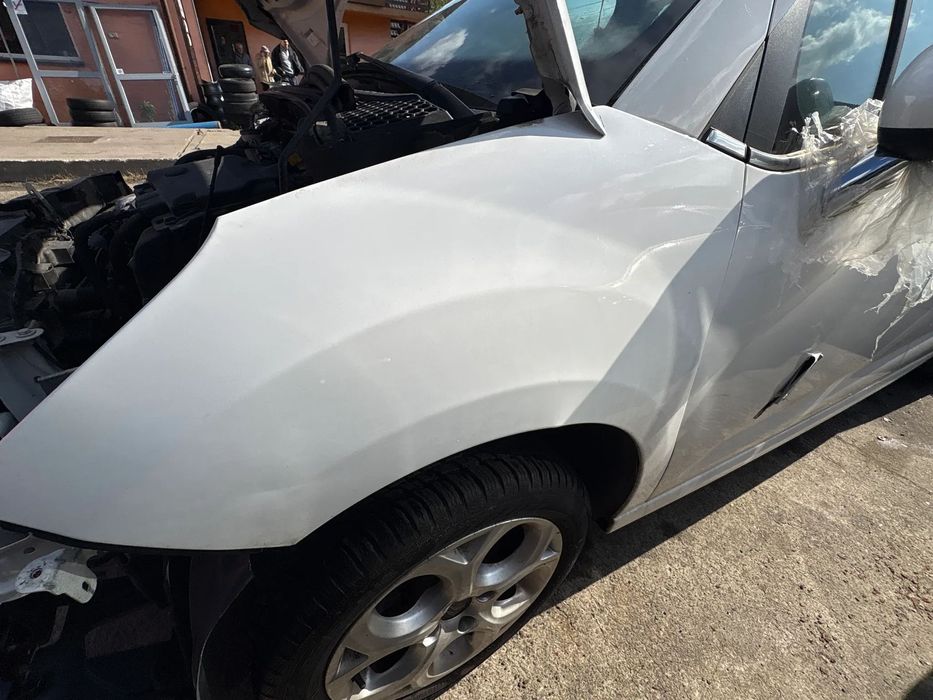 BŁOTNIK LEWY CITROEN C3 2011R KOD LAKIERU EWP