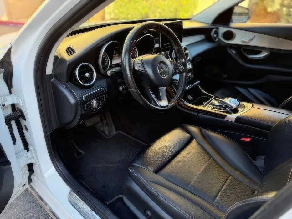 Mercedes-Benz C-Class      2016