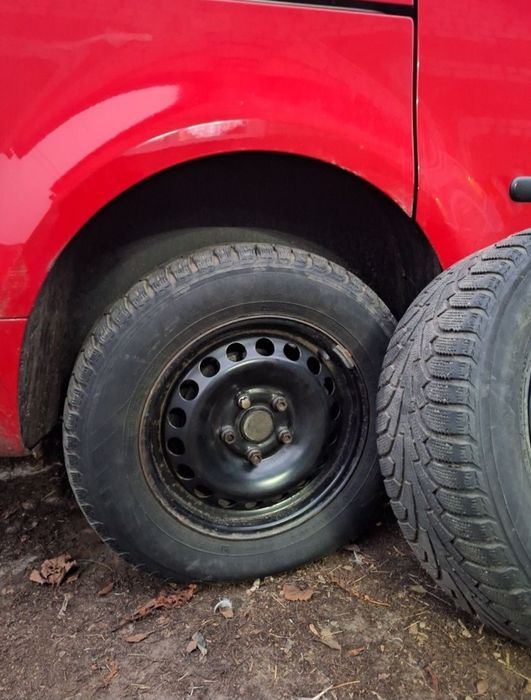 Продам зимові Автошини Nokian Nordman RS2 205/65 R15 99R XL з дисками!