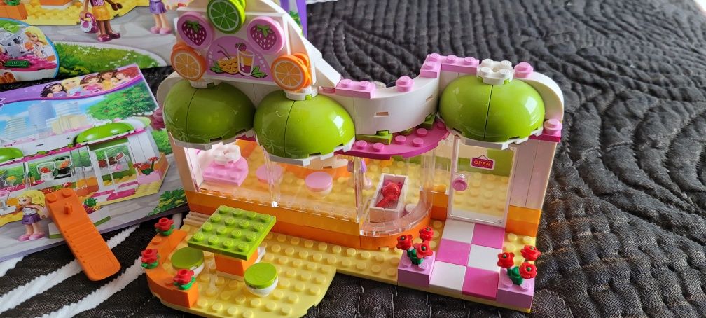 Lego Friends Bar z sokami w Heartlake 41035