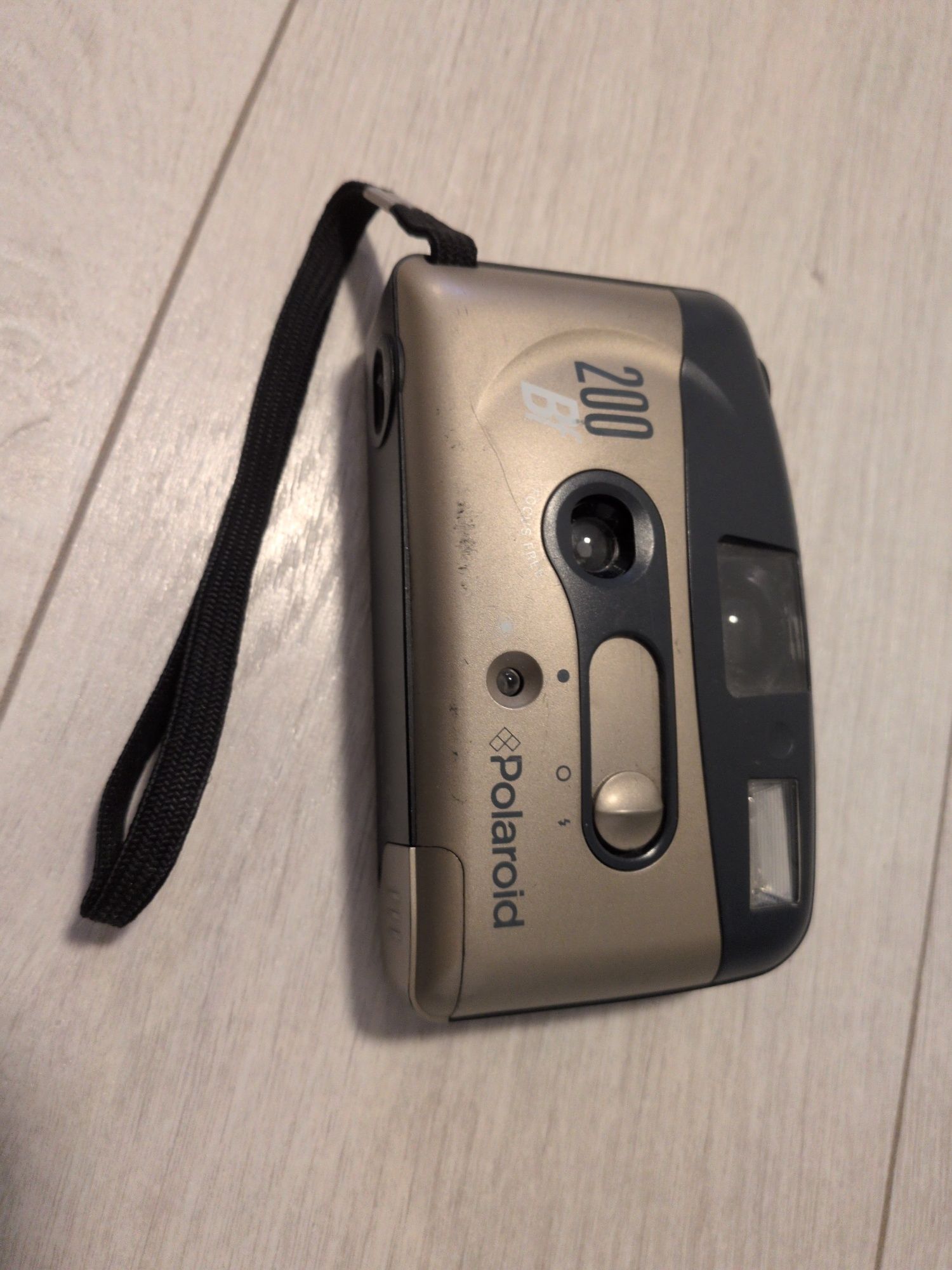 Aparat Polaroid 200BF