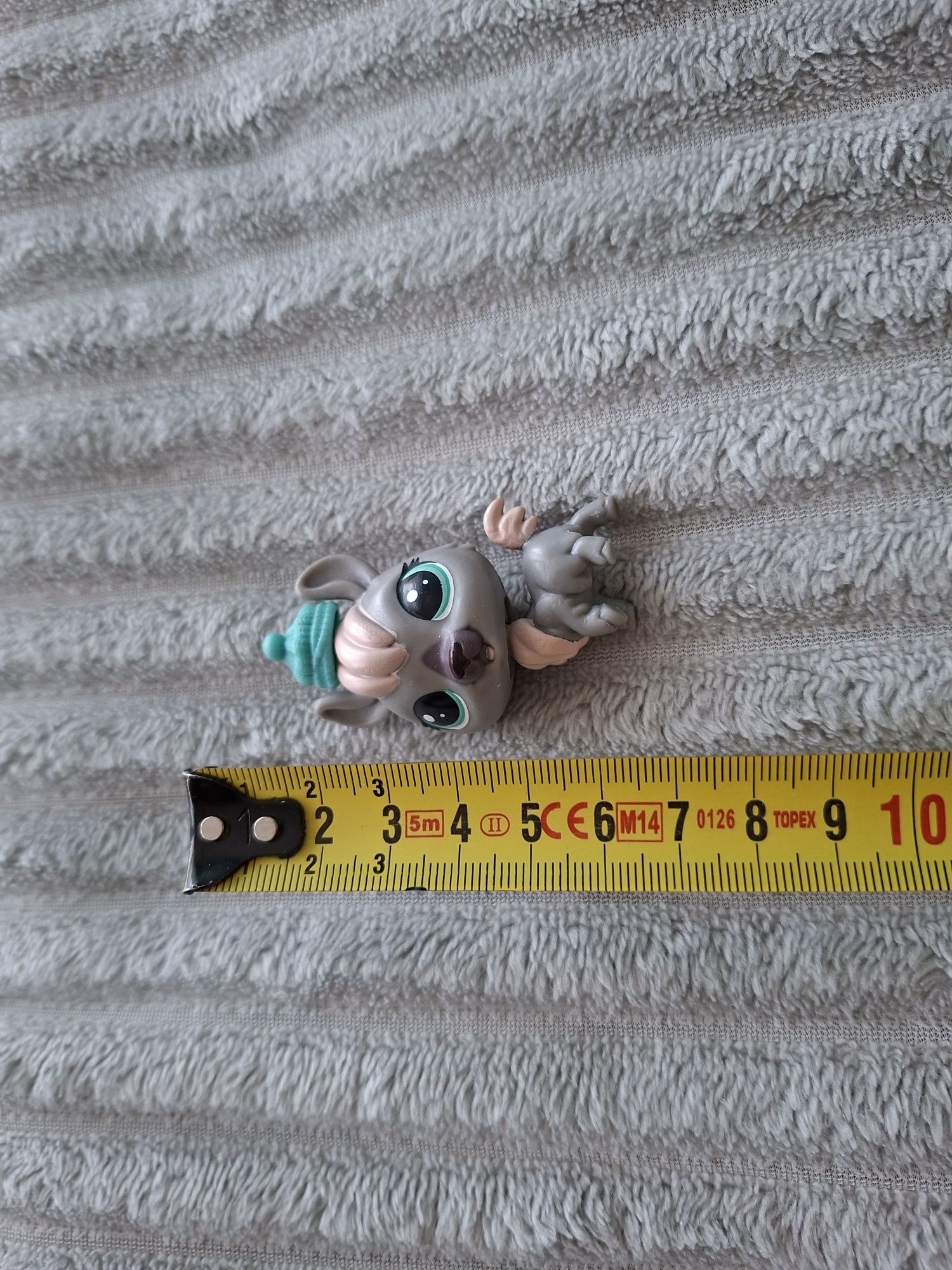 Littlest Pet Shop Lama Hattie