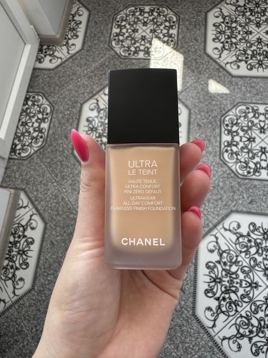 Тональний крем Chanel ultra le teint
