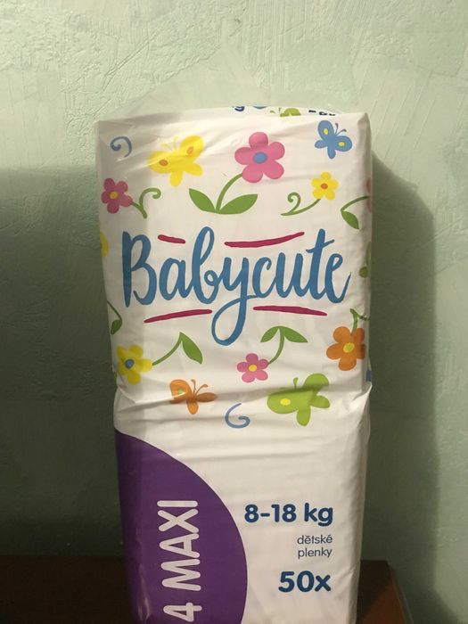Підгузники 4 maxi8-18 кг. 500 грн за  3 упаковки.