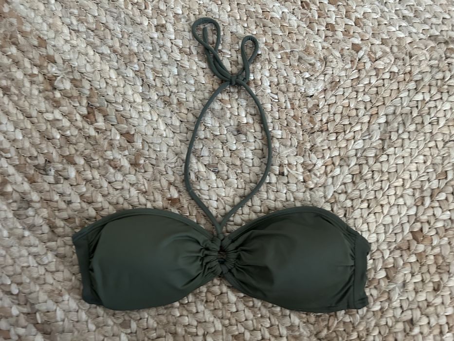 Biquinis (rosa, verde e branco)