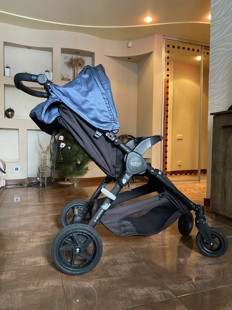 Прогулочная коляска  BRITAX-ROMER B-MOTION