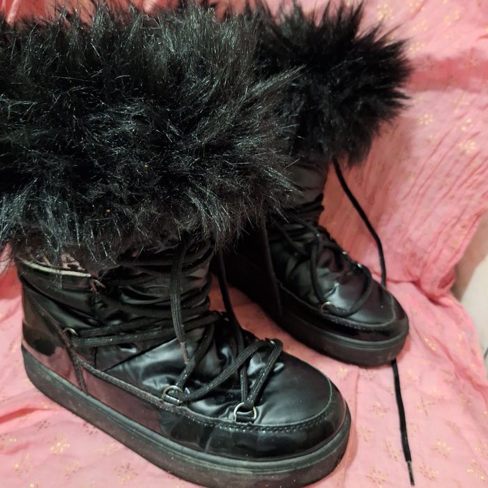 Czarne damskie śniegowce 38