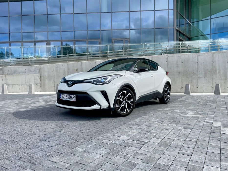 Toyota C-HR Polski salon