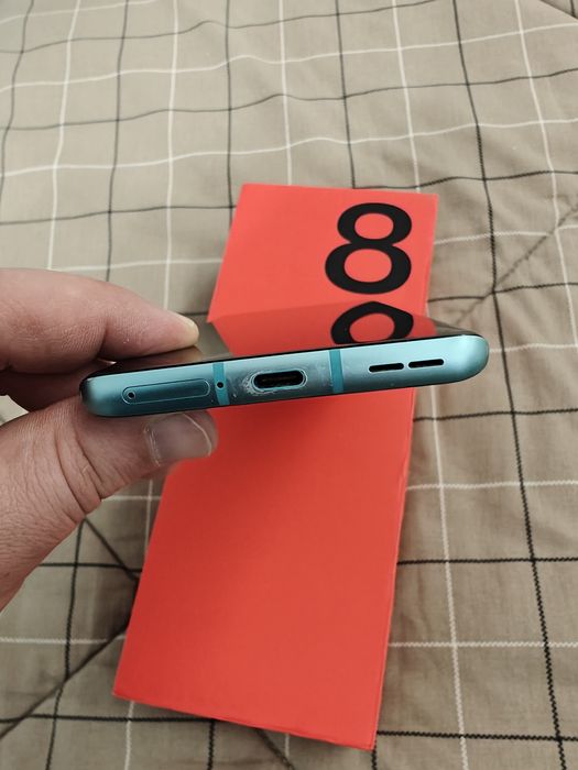 OnePlus 8 Pro 5G