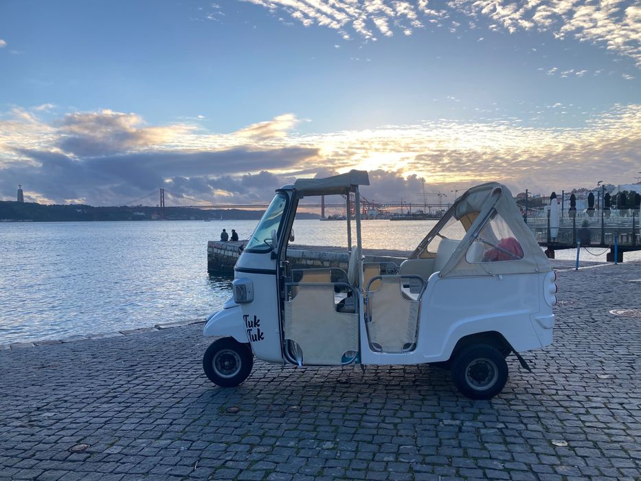 Tuk tuk Piaggio Ape Calessino 200 Micróbio
