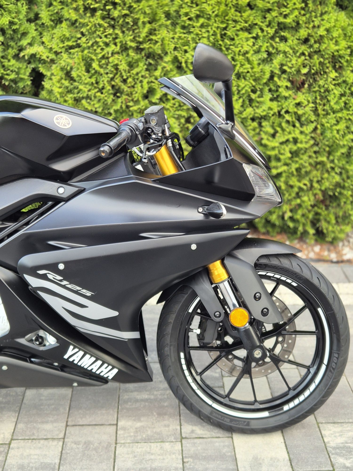 Yamaha YZF R 125 ABS Tech Black 2018r ZADBANA Kat B a1