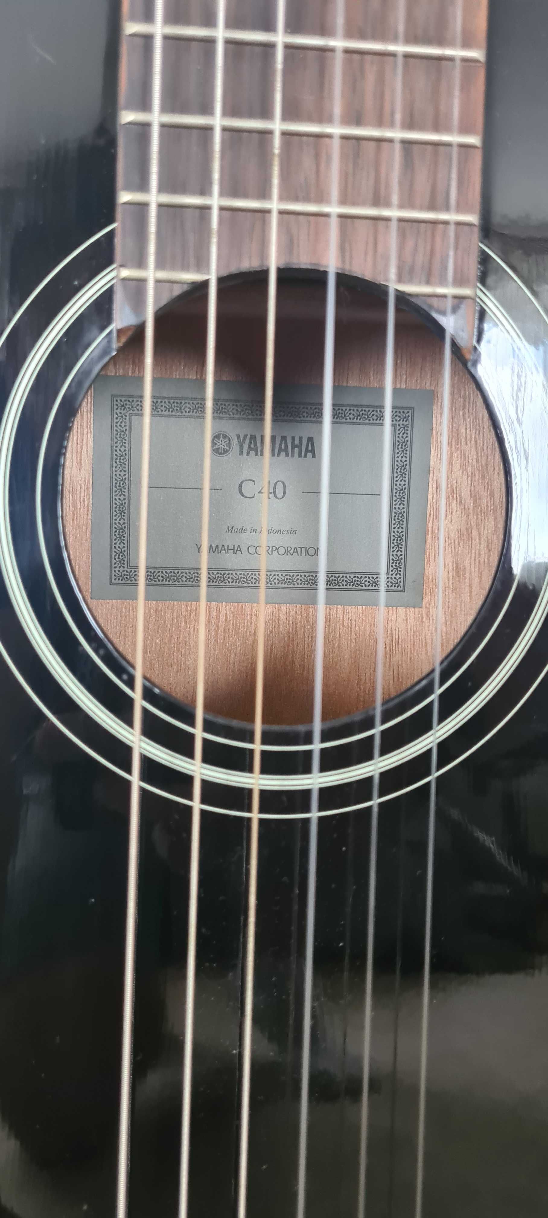 Gitara Yamaha c40