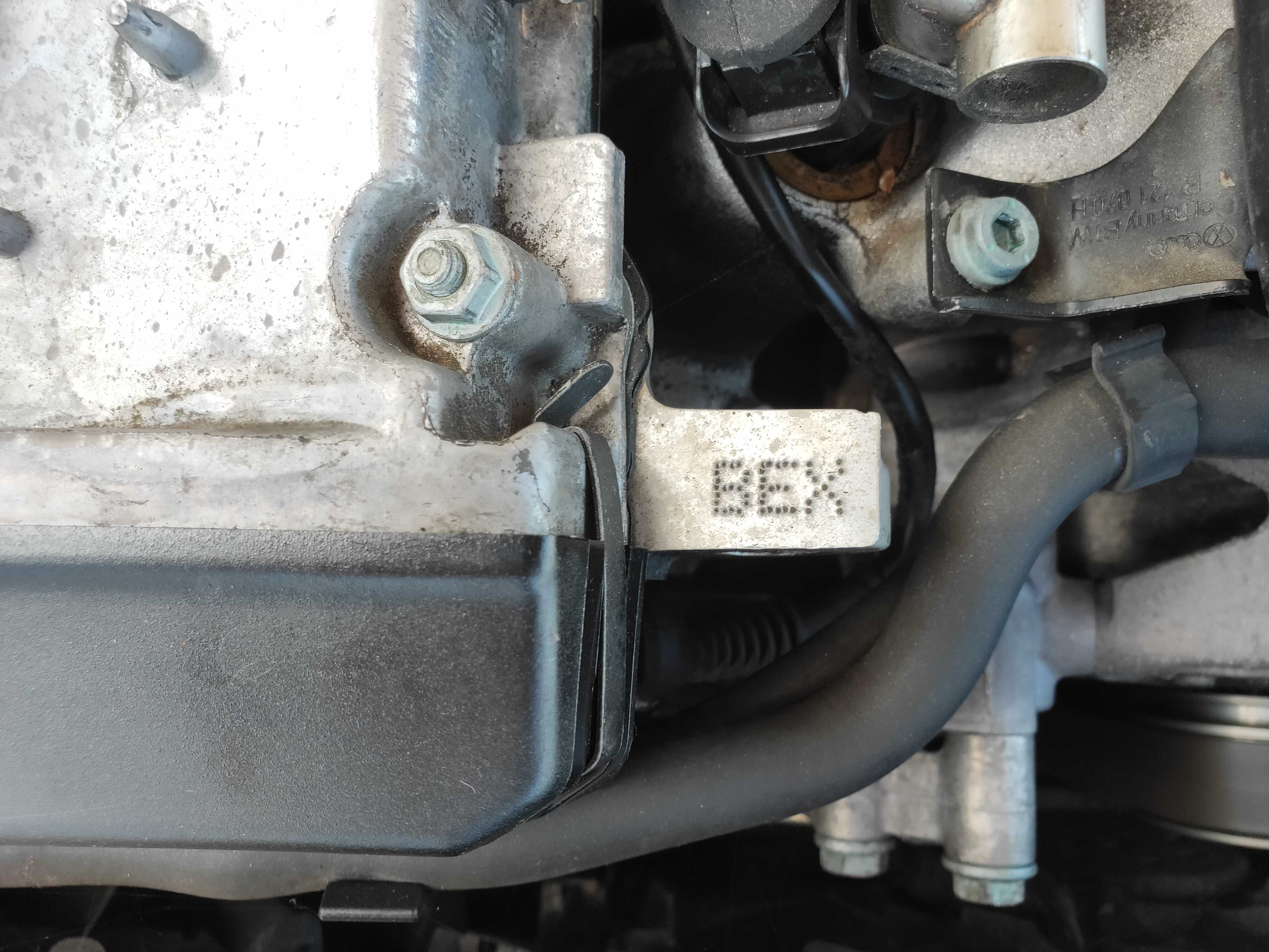 #Części A4 B6 LY7W 1,8T BEX 190KM LAMPA BŁOTNIK Maska ZDERZAK Bixenon