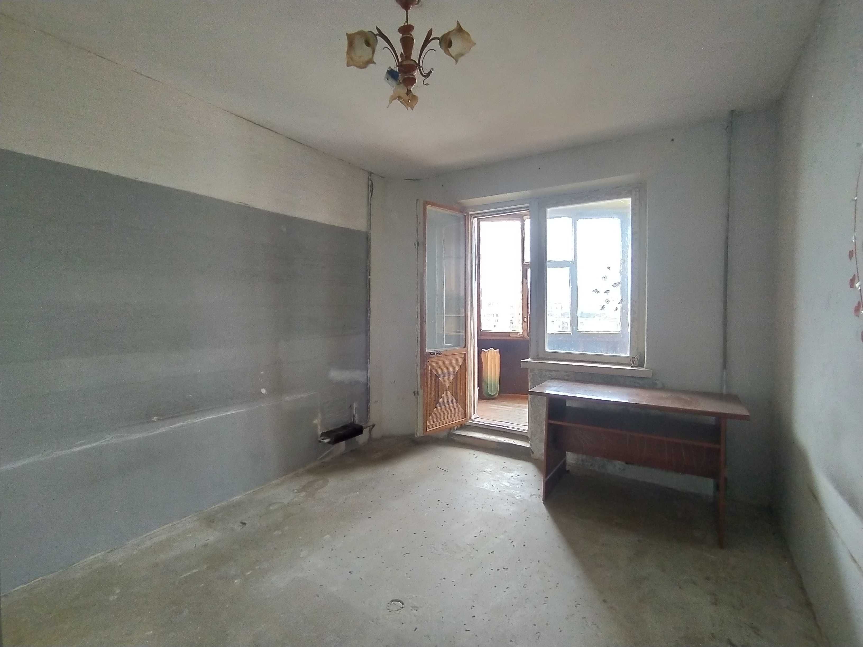 Терміновий продаж! 3-кінмнатна "чешка" на вул. Кравчука