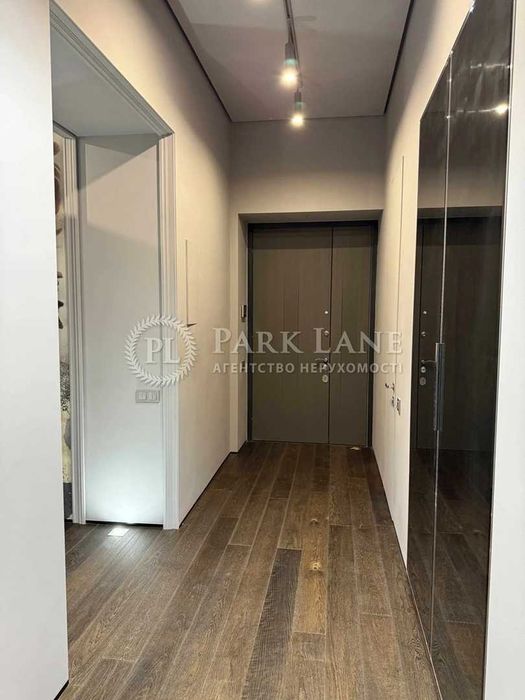 3к Коновальця Євгена,17 Предславинська Центр Палац Україна Печерськ