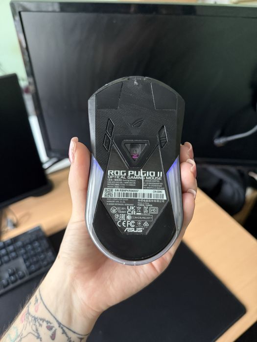 ROG Pugio 2 безпровідна (USB/Bluetooth)