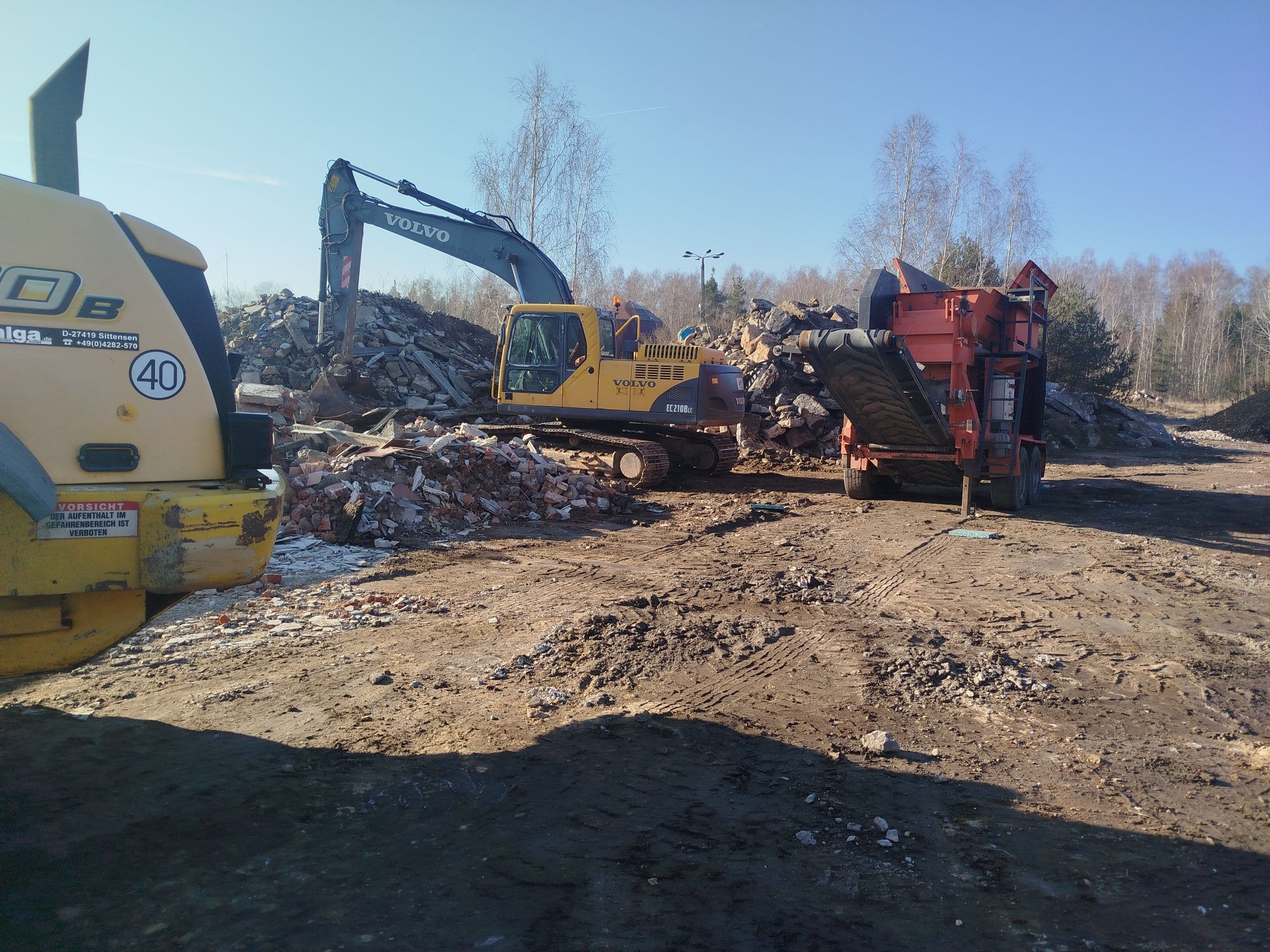 Usługi kruszarką szczękową kruszenie gruzu rozbiórki wynajem kruszarki