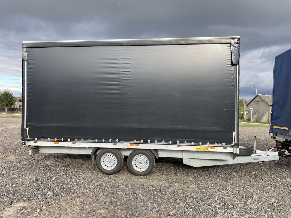 Причіп бортовий тентований