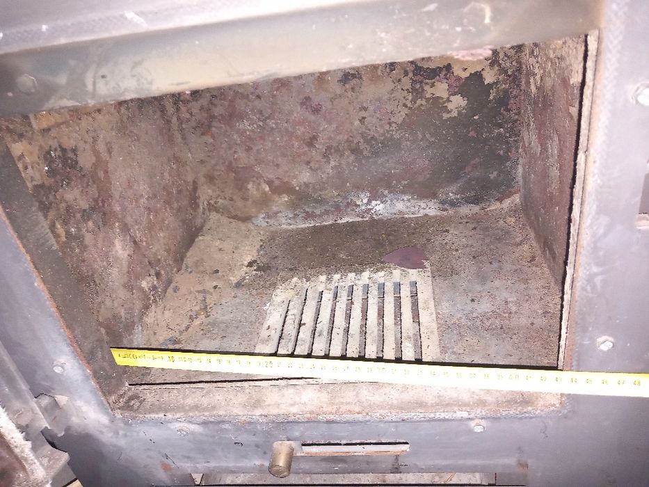 Fogão com forno e relógio para temperatura