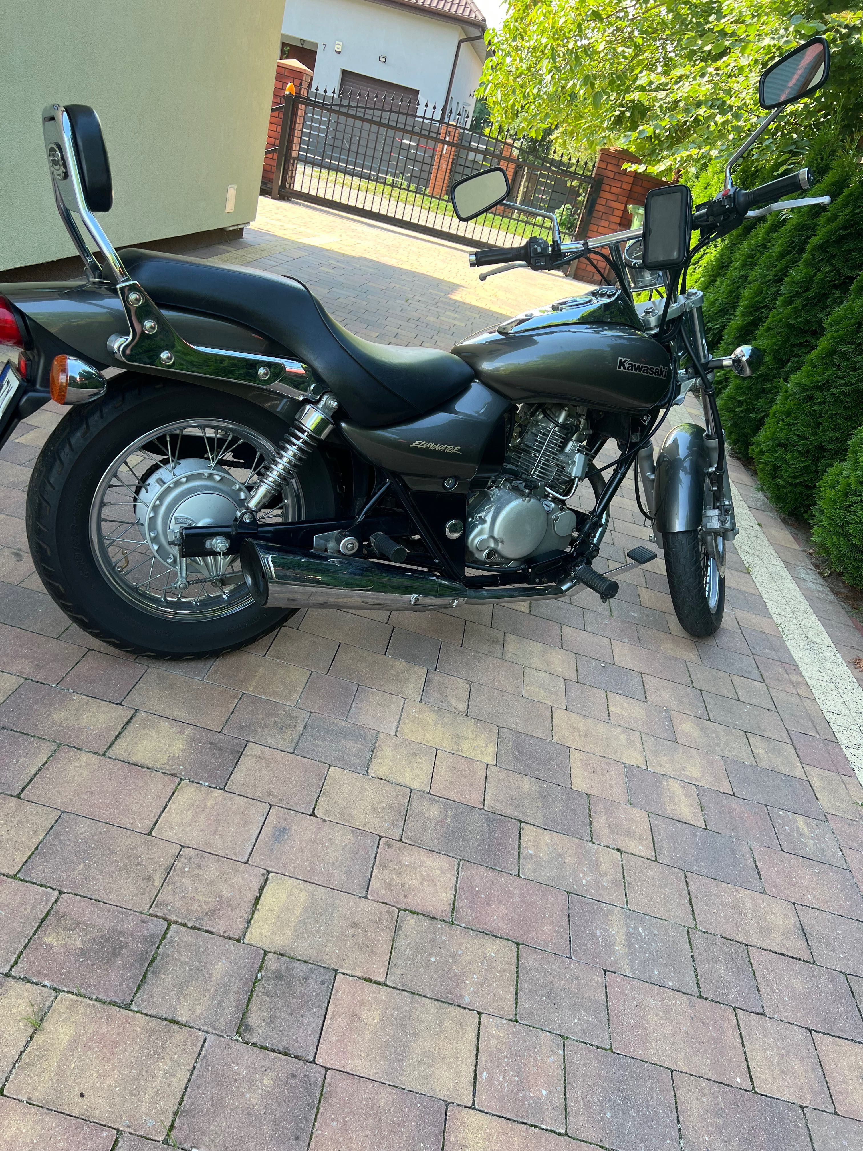 Kawasaki Eliminator 125 BN