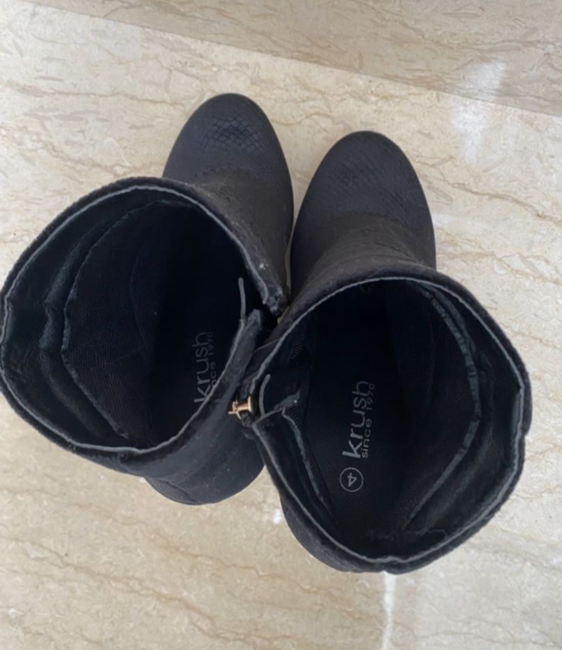 Botki czarne buty Krush 37