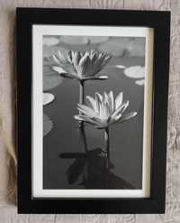 Obraz białe lilie - 26/35 cm, stan bardzo dobry