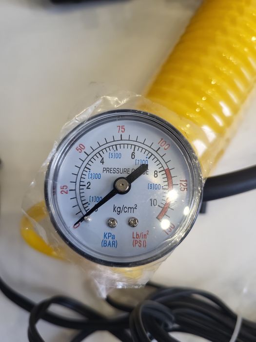 Компрессор автомобильный двухпоршневой 12 В, 85 л/м  INTERTOOL AC 0005