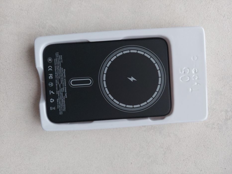 Powerbank magnetyczny F20 Magsafe 5000 mAh