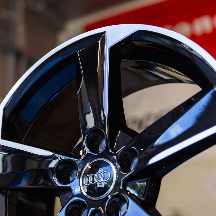 NOWE ORYGINALNE Felgi Audi 17" A3 A4 A6 A8 Q2 Q3 TT