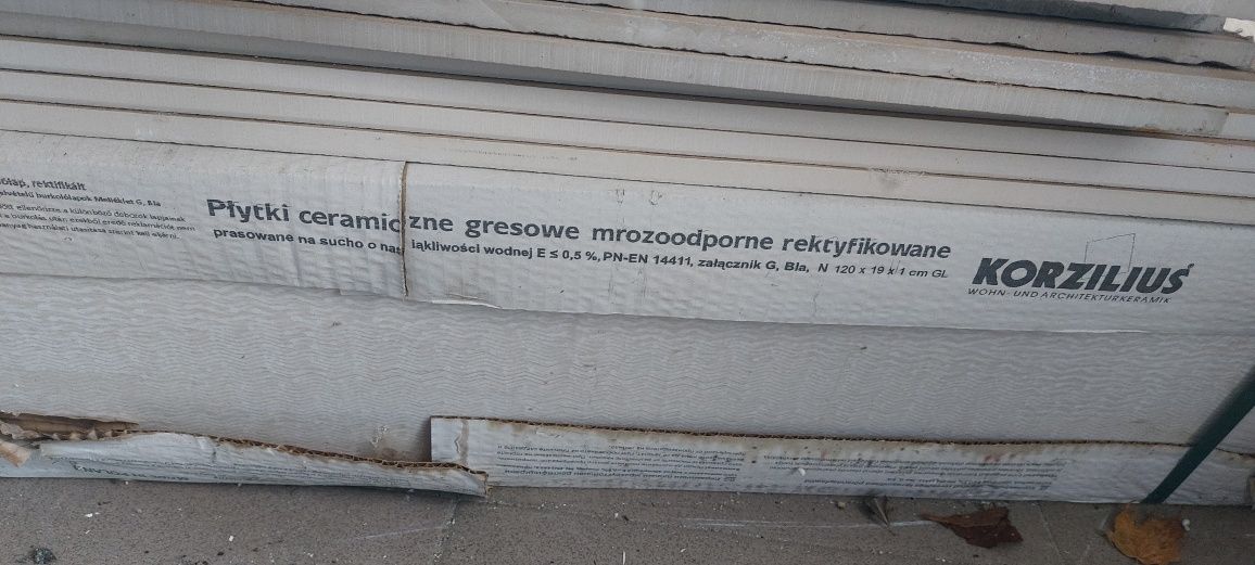 Płytki ceramiczne gresowe mrozoodporne rekryfikowane