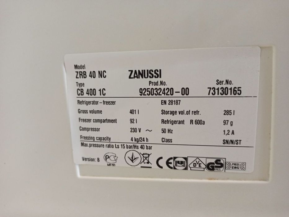Холодильник Zanussi