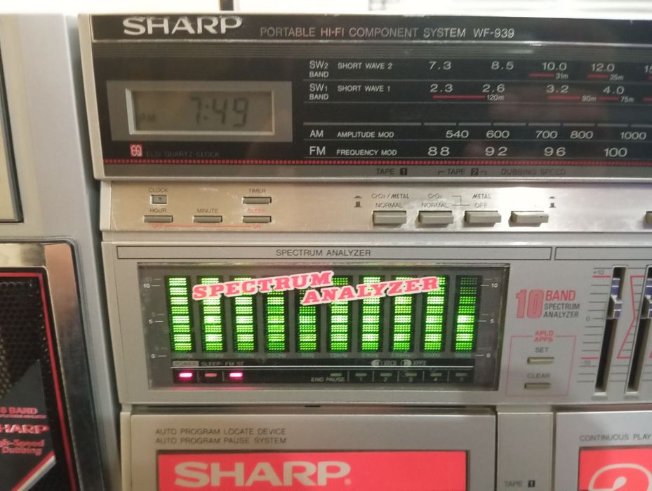 Переносная магнитола Sharp WF-939