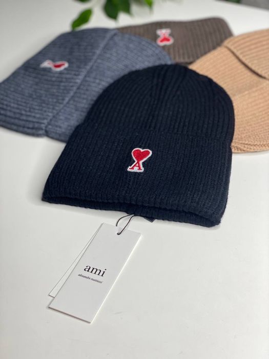 Жіноча шапка зимова сіра Вовняна з відворотом віскоза чорна/беж тепла