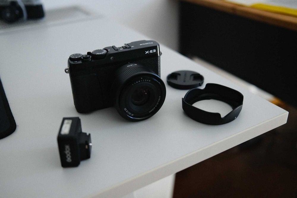 Fujifilm XE3 + TTArtisan 35mm f1.8 + Flash Godox