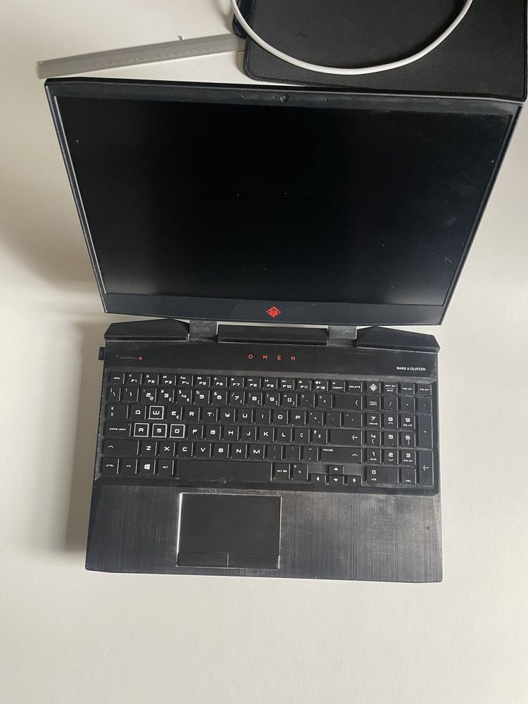 Hp omen 15 i5 8300h 1060