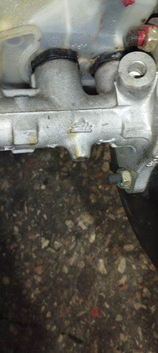 Вакуумный усилитель тормозов, главный цилиндр Мерседес w 124